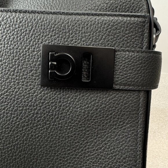 Ferragamo Business bag with Gancini Buckles Briefcase with Shoulder Strap - Picture 8 of 16